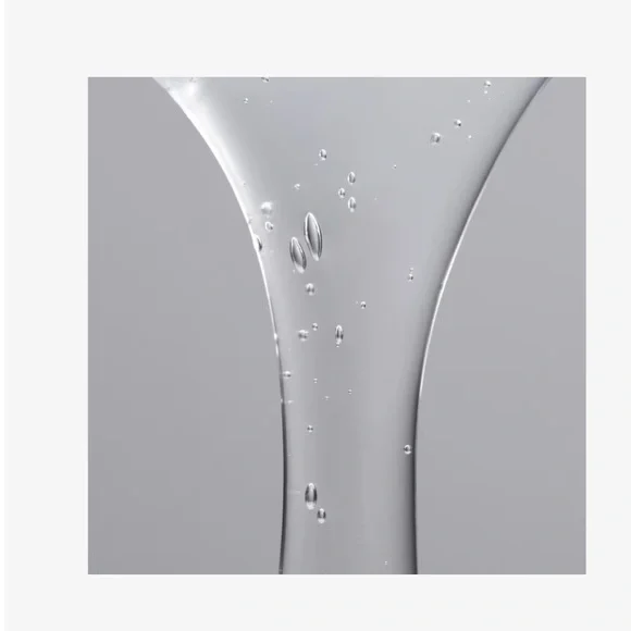 Living Proof Curl Defining Gel wavy, curly, coily hair define without crunch - Picture 6 of 9